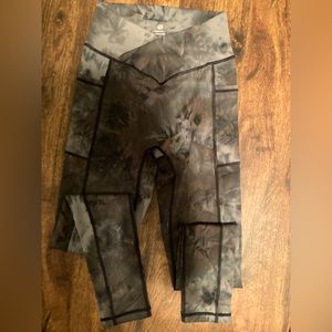 Til You Collapse print leggings